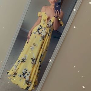 👗Fashion Nova Maxi Dress 👗